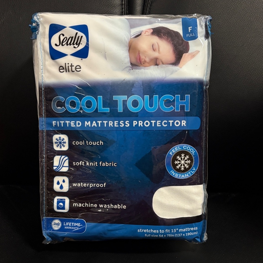 Sealy Elite Cool Touch Mattress Protector - White
